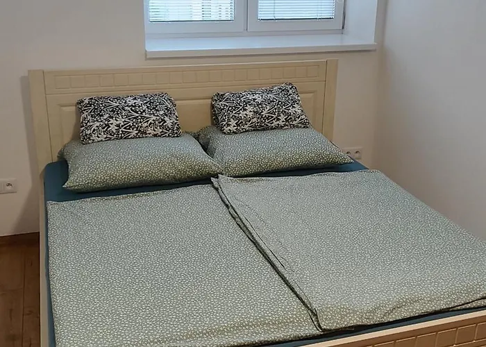 アパート Basarija