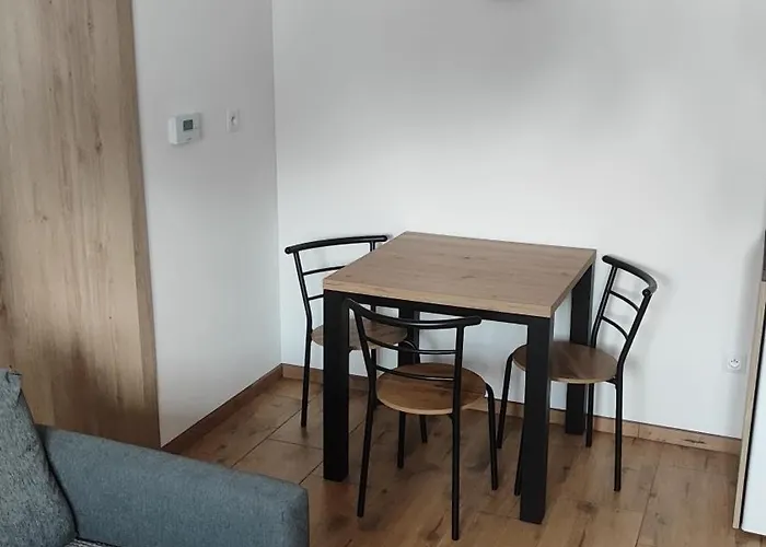 Basarija アパート *